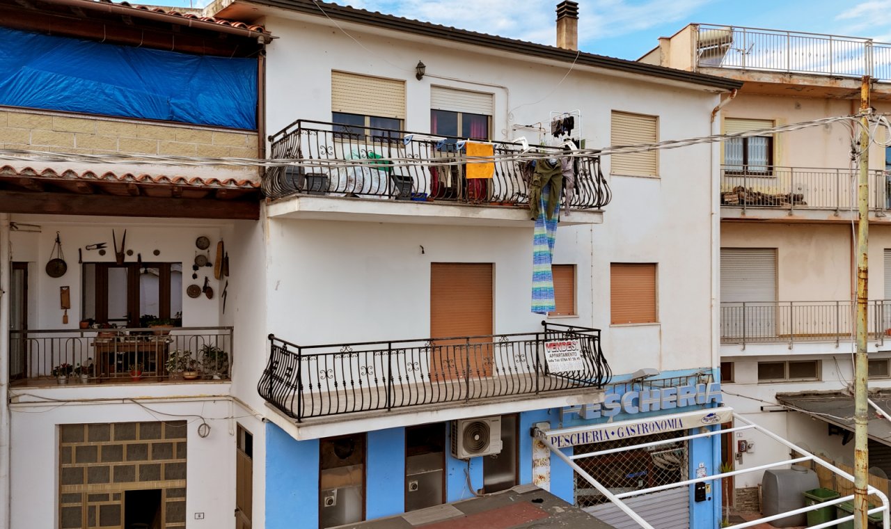 Balkon 1 - Strassenseite: 7.59 m2